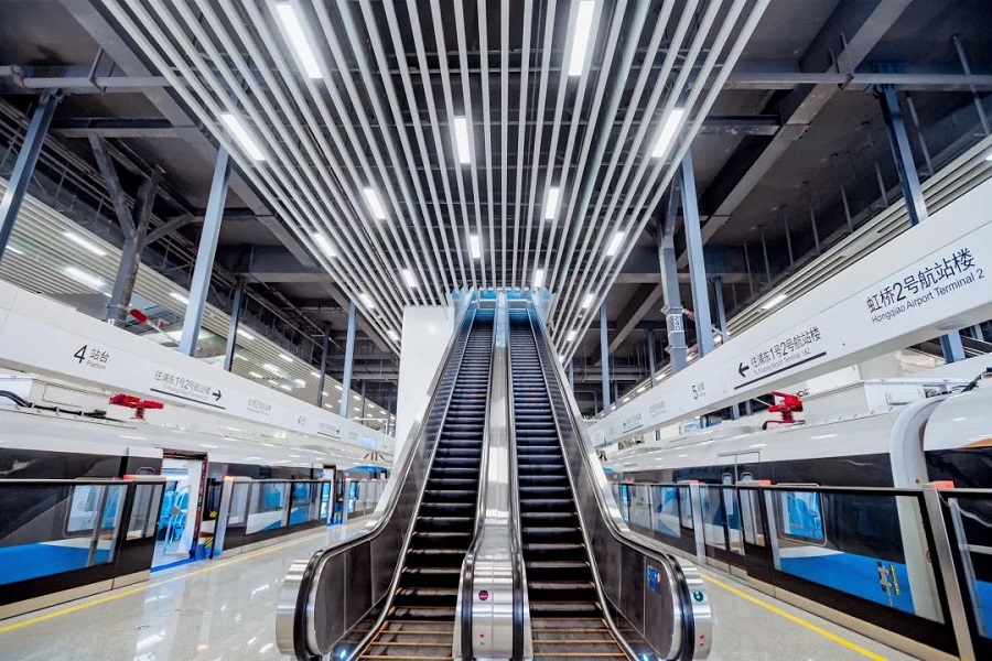 С 1 апреля расписание пригородных поездов до аэропортов Шанхая будет оптимизировано