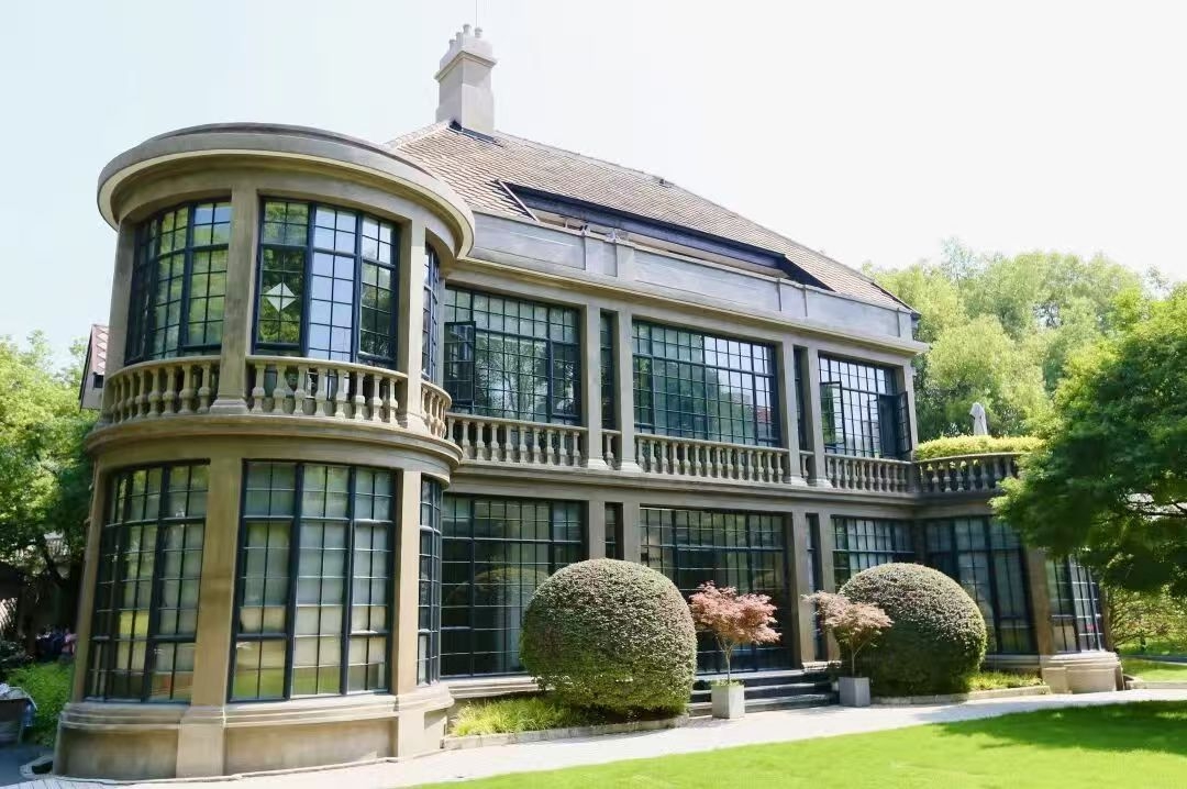 Исторические отели Шанхая: где наследие встречается с современным гостеприимством