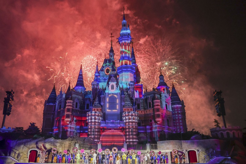 Тематический аттракцион «Зверополис» открывается на курорте Shanghai Disney Resort в Шанхае.